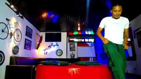flyckers online show from May 12, 2026, 2:36 pm