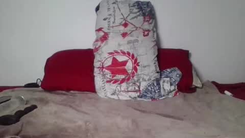 Snapshot of flylen chatting on February 18, 2025, 10:25 pm flylen online show from February 18, 2025, 10:25 pm