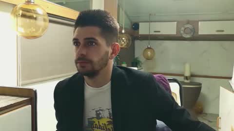 independent model online show from March 22, 2026, 5:49 pm