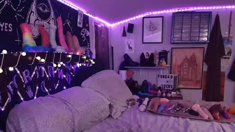 Fonda Dix online show from January 27, 2025, 7:56 am