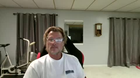 Snapshot of foodforcatfists chatting on June 30, 2026, 3:29 am foodforcatfists online show from June 30, 2026, 3:29 am