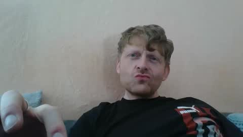 forgotten_lover online show from January 16, 2026, 9:35 am