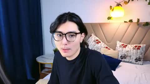 Snapshot of formoverfear chatting on July 4, 2026, 9:04 am Yukio online show from July 4, 2026, 9:04 am