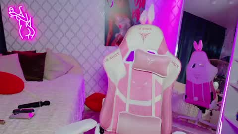 Snapshot of foryoureyesonly__ chatting on July 23, 2026, 1:58 am Lily online show from July 23, 2026, 1:58 am