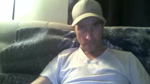 fouraide42 online show from December 13, 2024, 4:11 am