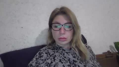 Snapshot of fox_red_lady7 chatting on December 19, 2024, 9:06 pm fox_red_lady7 online show from December 19, 2024, 9:06 pm