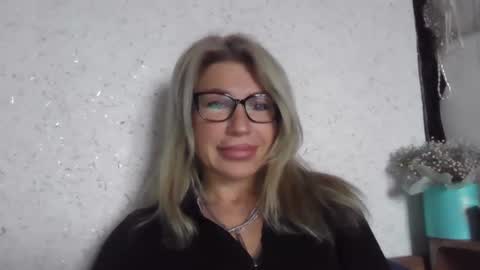 fox_red_lady7 online show from January 18, 2026, 11:14 am