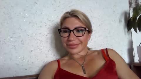 fox_red_lady7 online show from May 29, 2026, 7:50 am