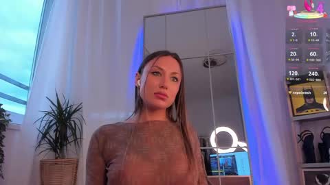 Snapshot of foxe_sailey chatting on May 19, 2026, 5:41 pm Fox love you online show from May 19, 2026, 5:41 pm
