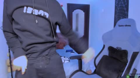 Foxicfu online show from January 27, 2025, 4:33 pm