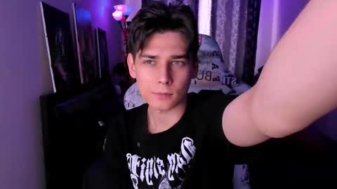 Foxicfu online show from March 15, 2026, 11:27 am