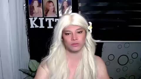 Snapshot of foxli_xx chatting on November 16, 2025, 4:29 am KITTY online show from November 16, 2025, 4:29 am