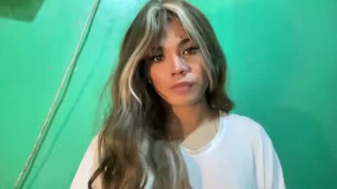 Snapshot of foxli_xx chatting on May 27, 2026, 2:19 am KITTY online show from May 27, 2026, 2:19 am
