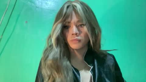 Snapshot of foxli_xx chatting on May 27, 2026, 9:34 pm KITTY online show from May 27, 2026, 9:34 pm