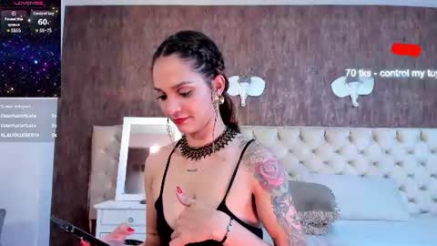 Snapshot of foxmegann chatting on July 8, 2026, 11:20 pm MeganFoxxy online show from July 8, 2026, 11:20 pm
