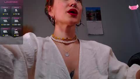 Snapshot of foxrinehelen chatting on February 19, 2025, 1:50 pm Helen - My streams are Monday - Friday at 8 AM NY time online show from February 19, 2025, 1:50 pm