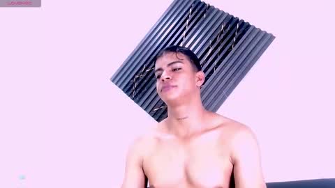 Foxter online show from December 17, 2025, 3:56 am