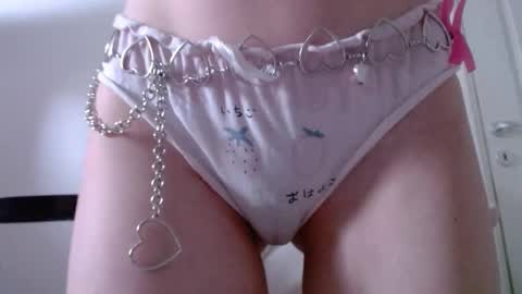 Snapshot of foxxxette18 chatting on January 14, 2026, 2:01 pm Foxxxette online show from January 14, 2026, 2:01 pm