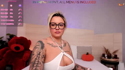 Clarise online show from November 14, 2025, 8:29 pm