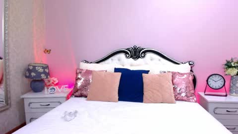 Snapshot of foxxyclarise chatting on April 20, 2026, 6:42 pm Clarise online show from April 20, 2026, 6:42 pm