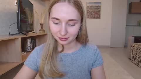 Snapshot of foxy0990 chatting on February 28, 2025, 8:20 am Maria online show from February 28, 2025, 8:20 am