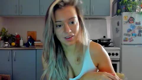 Foxy online show from November 8, 2025, 12:55 am