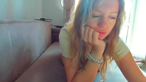 Foxy online show from May 20, 2026, 12:28 am