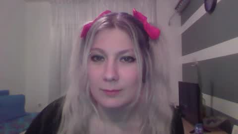 foxy_bright online show from March 16, 2026, 7:29 pm