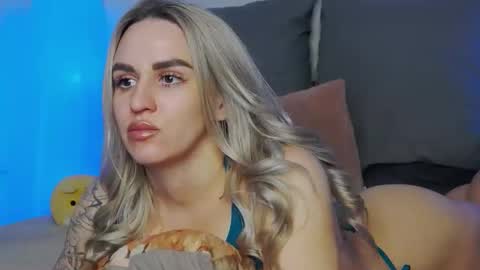 Foxy Kimmi online show from February 13, 2026, 6:31 am