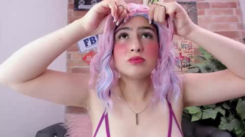 Snapshot of foxy_valeria chatting on December 3, 2025, 6:06 pm Miss Valeria online show from December 3, 2025, 6:06 pm