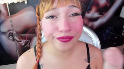 Snapshot of foxy_vilma chatting on July 17, 2026, 6:24 pm Miss Vilma online show from July 17, 2026, 6:24 pm