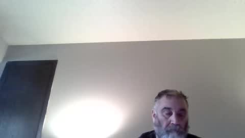 foxyfang online show from November 23, 2025, 2:39 pm