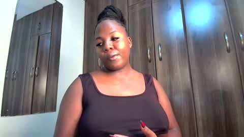 Snapshot of foxykay1 chatting on December 3, 2024, 4:36 am Kayla online show from December 3, 2024, 4:36 am