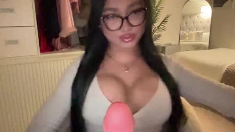 Snapshot of foxyluscious chatting on February 26, 2025, 11:15 pm Ms Celeste Anne online show from February 26, 2025, 11:15 pm