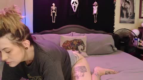 Snapshot of foxymalloryknoxy69 chatting on October 16, 2025, 6:09 pm Mallory Koxx online show from October 16, 2025, 6:09 pm