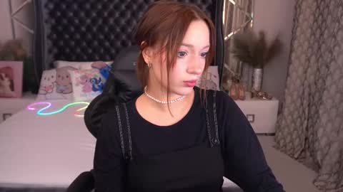 Maya online show from September 19, 2025, 1:12 pm