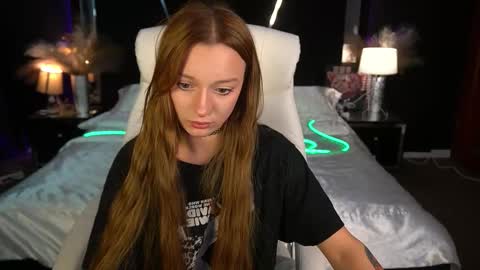 Maya online show from November 7, 2025, 9:15 pm