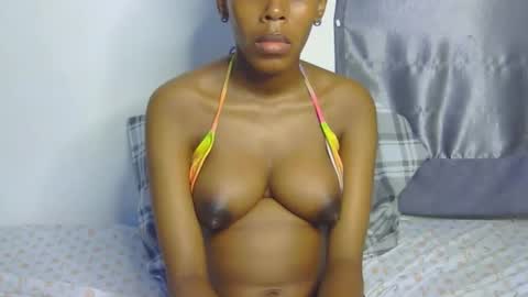 foxypennyy online show from November 13, 2025, 7:57 pm