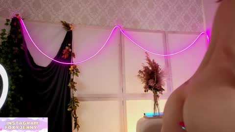 foxysecret_ online show from April 1, 2026, 1:41 pm