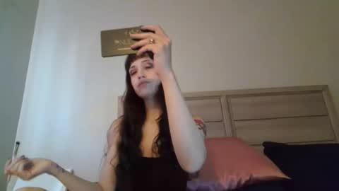 Snapshot of fragilemasochist chatting on February 2, 2026, 6:06 pm Angel online show from February 2, 2026, 6:06 pm