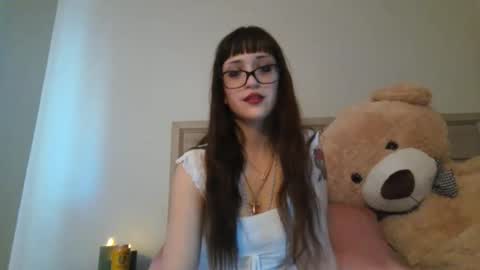 Snapshot of fragilemasochist chatting on February 27, 2026, 7:03 pm Angel online show from February 27, 2026, 7:03 pm