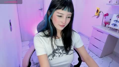 francesca_7 online show from September 26, 2025, 6:12 pm