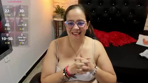 Snapshot of francesca_bbw chatting on January 13, 2026, 3:01 am online show from January 13, 2026, 3:01 am