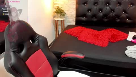 Snapshot of francesca_bbw chatting on January 15, 2026, 2:38 am online show from January 15, 2026, 2:38 am