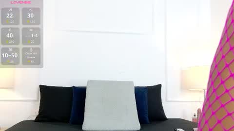 Snapshot of francesca_doll chatting on June 10, 2026, 10:52 pm francesca_doll online show from June 10, 2026, 10:52 pm