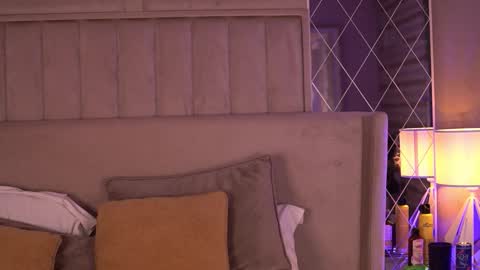 francescadante online show from January 5, 2026, 5:27 pm