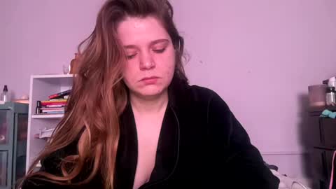 Snapshot of francescafey chatting on November 23, 2025, 7:24 pm francescafey online show from November 23, 2025, 7:24 pm