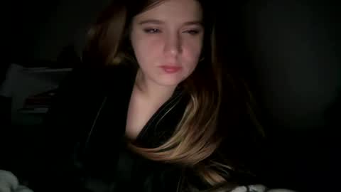 Snapshot of francescafey chatting on December 17, 2025, 9:15 am francescafey online show from December 17, 2025, 9:15 am