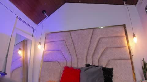 francheska121 online show from February 14, 2026, 7:32 pm