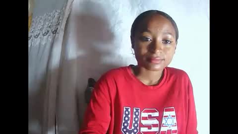 Snapshot of francine925426 chatting on November 20, 2025, 8:36 am francine925426 online show from November 20, 2025, 8:36 am